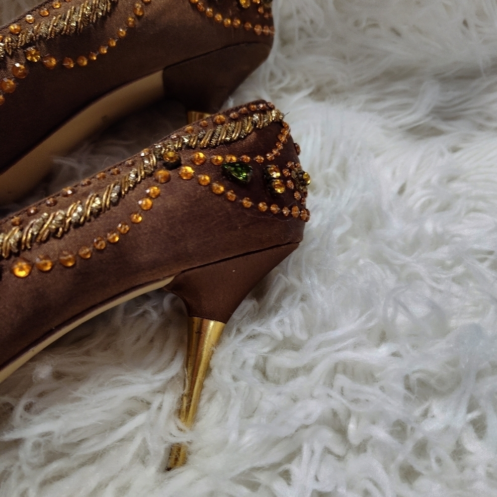 Valerie Stevens Satin Jeweled Beaded Stiletto Heels Size 6.5 - Picture 8 of 15